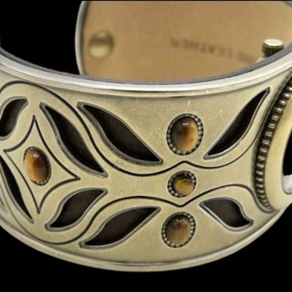 Vintage Fossil Cuff Watch With Stones - Picture 5 of 11